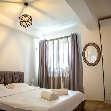 Appartamento Lex By Moonlight Lake Apartament Mamaia